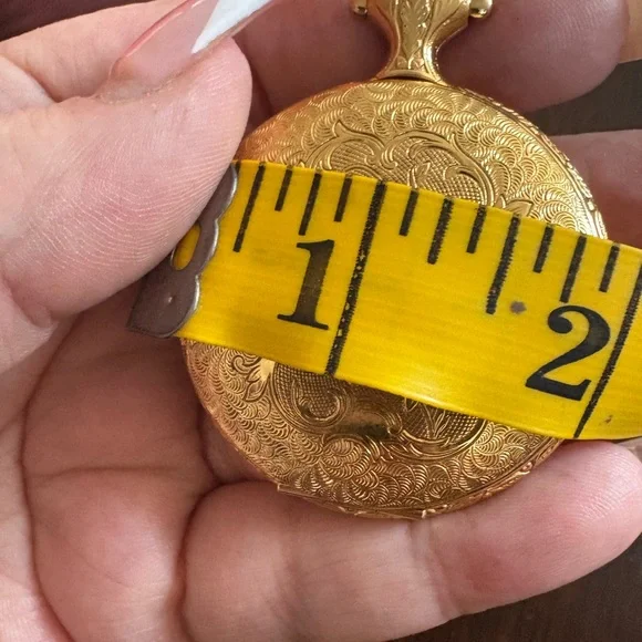 Vintage Timex Gold tone Pocket Watch - Picture 9 of 17